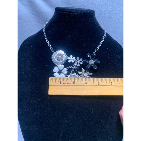 Floral Statement Necklace with Mixed Metal & Crystal Accents - Picture 2 of 9